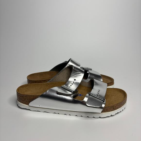 Birkenstock Arizona Metallic Leather Soft Footbed Sandals in Silver - Picture 2 of 8
